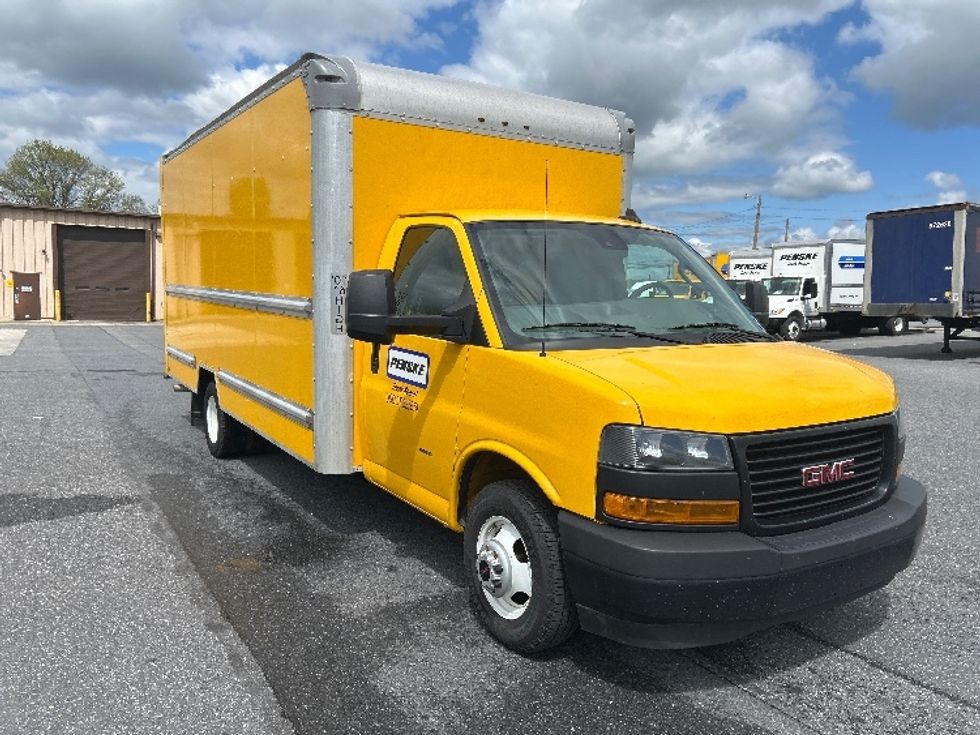 Light Duty Box Truck-Light and Medium Duty Trucks-GMC-2021-Savana G33903-Harrisburg-PA-115,360\n\t\tmiles-$ 24,500 - Image 1