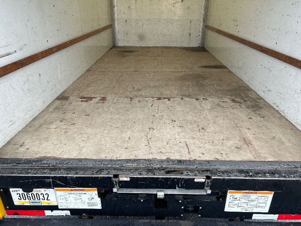 Light Duty Box Truck-Light and Medium Duty Trucks-GMC-2021-Savana G33903-Harrisburg-PA-115,360\n\t\tmiles-$ 24,500 - Image 10