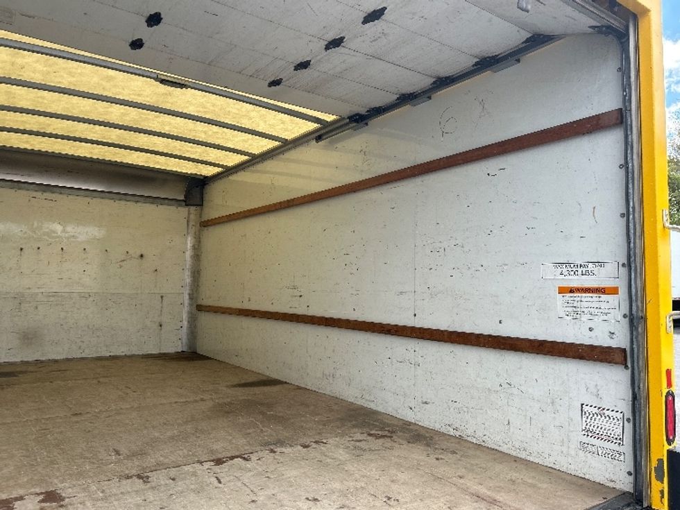 Light Duty Box Truck-Light and Medium Duty Trucks-GMC-2021-Savana G33903-Harrisburg-PA-115,360\n\t\tmiles-$ 24,500 - Image 12