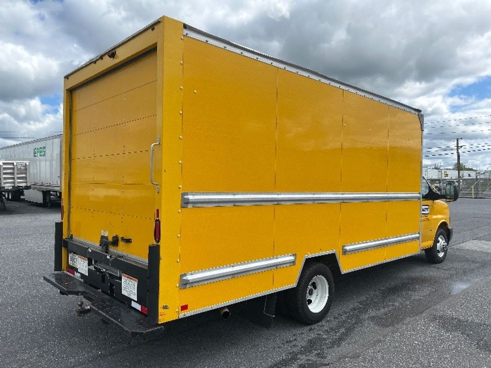 Light Duty Box Truck-Light and Medium Duty Trucks-GMC-2021-Savana G33903-Harrisburg-PA-115,360\n\t\tmiles-$ 24,500 - Image 13