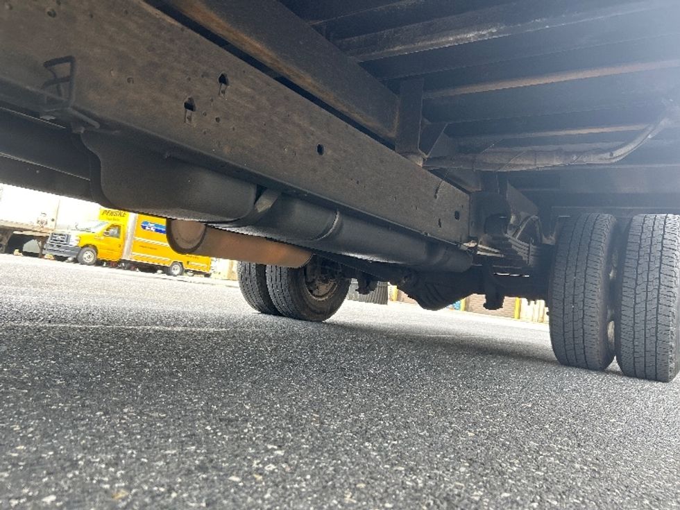 Light Duty Box Truck-Light and Medium Duty Trucks-GMC-2021-Savana G33903-Harrisburg-PA-115,360\n\t\tmiles-$ 24,500 - Image 5