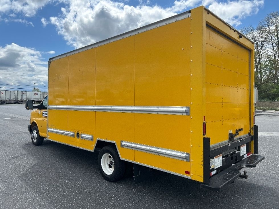 Light Duty Box Truck-Light and Medium Duty Trucks-GMC-2021-Savana G33903-Harrisburg-PA-115,360\n\t\tmiles-$ 24,500 - Image 6