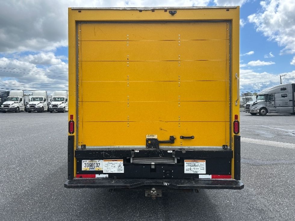 Light Duty Box Truck-Light and Medium Duty Trucks-GMC-2021-Savana G33903-Harrisburg-PA-115,360\n\t\tmiles-$ 24,500 - Image 7