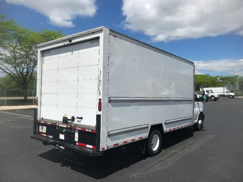 Light Duty Box Truck-Light and Medium Duty Trucks-GMC-2021-Savana G33903-Harrisburg-PA-66,967\n\t\tmiles-$ 32,250 - Image 12