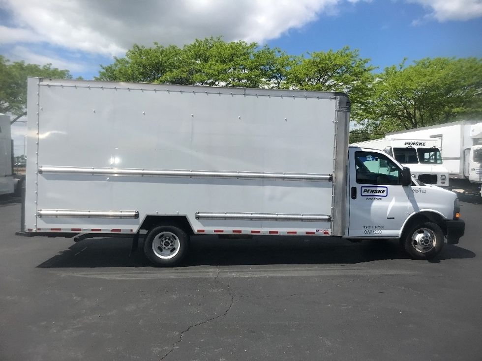 Light Duty Box Truck-Light and Medium Duty Trucks-GMC-2021-Savana G33903-Harrisburg-PA-66,967\n\t\tmiles-$ 32,250 - Image 14
