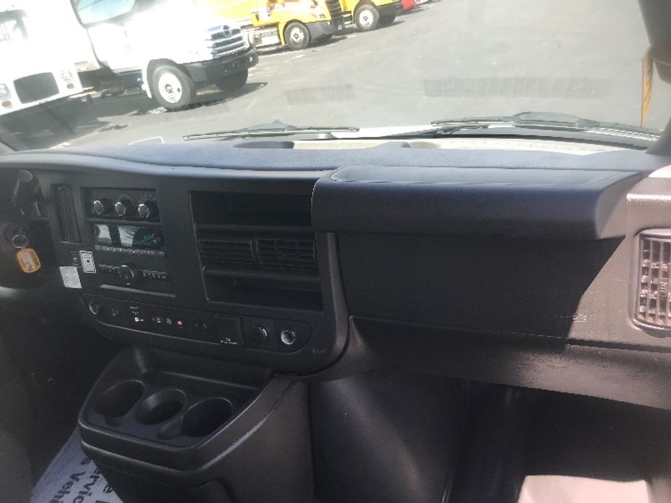 Light Duty Box Truck-Light and Medium Duty Trucks-GMC-2021-Savana G33903-Harrisburg-PA-66,967\n\t\tmiles-$ 32,250 - Image 20