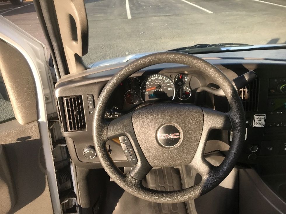 Light Duty Box Truck-Light and Medium Duty Trucks-GMC-2021-Savana G33903-Harrisburg-PA-80,410\n\t\tmiles-$ 31,750 - Image 18