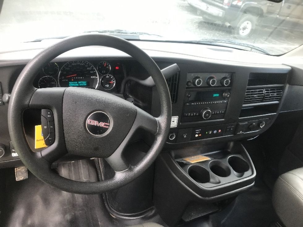 Light Duty Box Truck-Light and Medium Duty Trucks-GMC-2021-Savana G33903-Harrisburg-PA-86,906\n\t\tmiles-$ 30,000 - Image 18