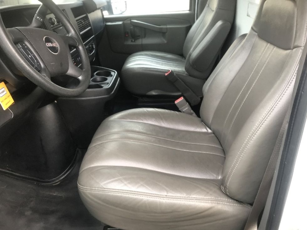 Light Duty Box Truck-Light and Medium Duty Trucks-GMC-2021-Savana G33903-Harrisburg-PA-86,906\n\t\tmiles-$ 30,000 - Image 19