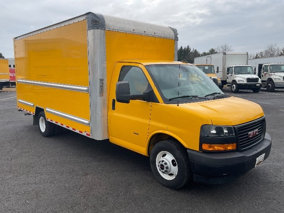 Light Duty Box Truck-Light and Medium Duty Trucks-GMC-2021-Savana G33903-Harrisburg-PA-89,979\n\t\tmiles-$ 26,750 - Image 1