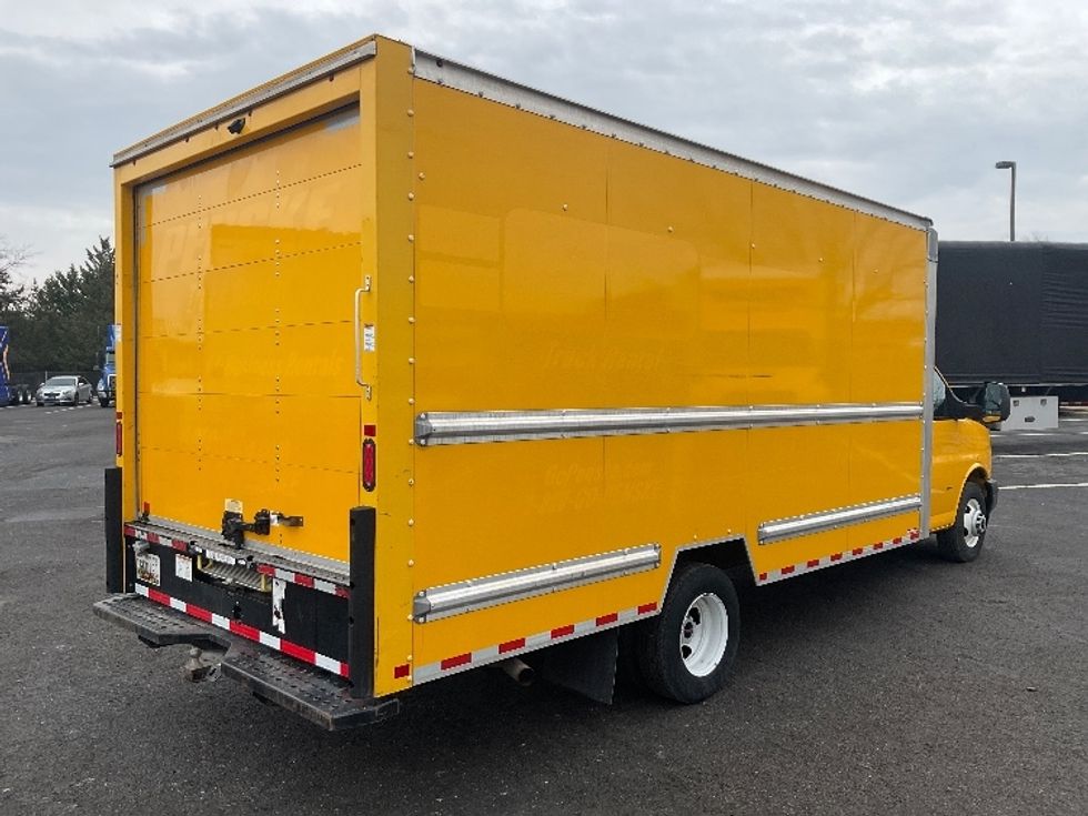 Light Duty Box Truck-Light and Medium Duty Trucks-GMC-2021-Savana G33903-Harrisburg-PA-89,979\n\t\tmiles-$ 26,750 - Image 13