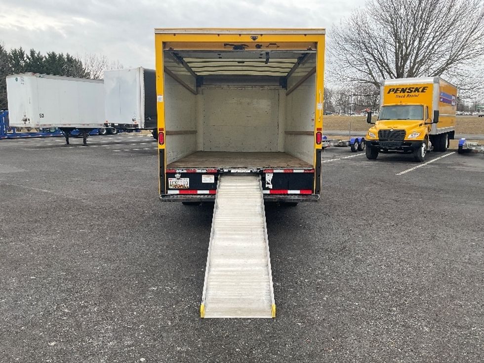 Light Duty Box Truck-Light and Medium Duty Trucks-GMC-2021-Savana G33903-Harrisburg-PA-89,979\n\t\tmiles-$ 26,750 - Image 9