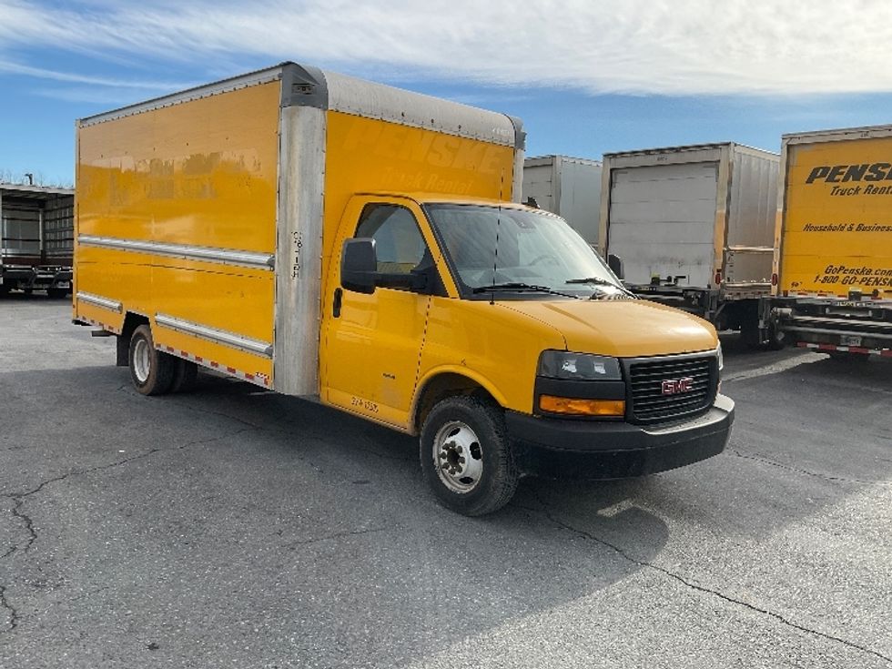 Light Duty Box Truck-Light and Medium Duty Trucks-GMC-2021-Savana G33903-Harrisburg-PA-91,006\n\t\tmiles-$ 26,750 - Image 1
