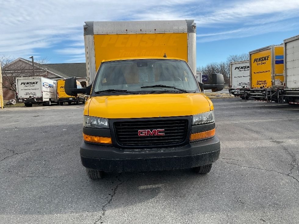 Light Duty Box Truck-Light and Medium Duty Trucks-GMC-2021-Savana G33903-Harrisburg-PA-91,006\n\t\tmiles-$ 26,750 - Image 2