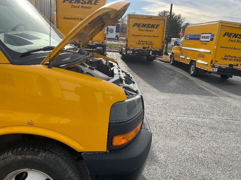 Light Duty Box Truck-Light and Medium Duty Trucks-GMC-2021-Savana G33903-Harrisburg-PA-91,006\n\t\tmiles-$ 26,750 - Image 20