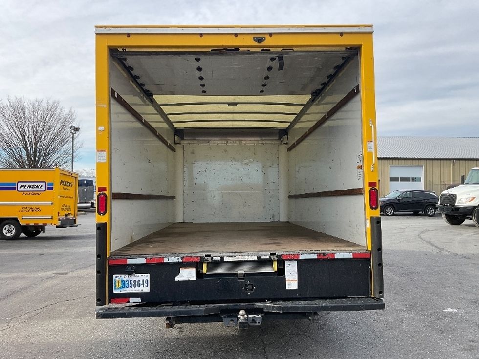 Light Duty Box Truck-Light and Medium Duty Trucks-GMC-2021-Savana G33903-Harrisburg-PA-91,006\n\t\tmiles-$ 26,750 - Image 7