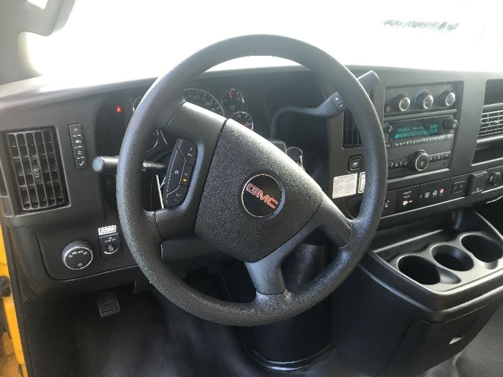 Light Duty Box Truck-Light and Medium Duty Trucks-GMC-2021-Savana G33903-Harrisburg-PA-95,643\n\t\tmiles-$ 24,750 - Image 15