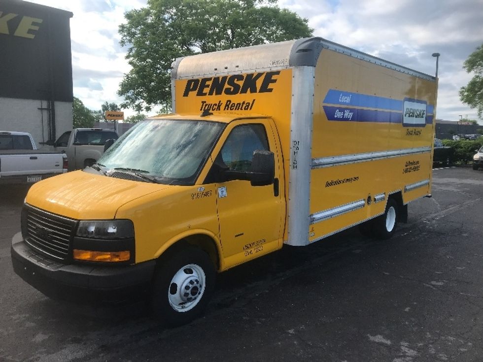 2021 Gmc Savana 3500 Cutaway photo 3