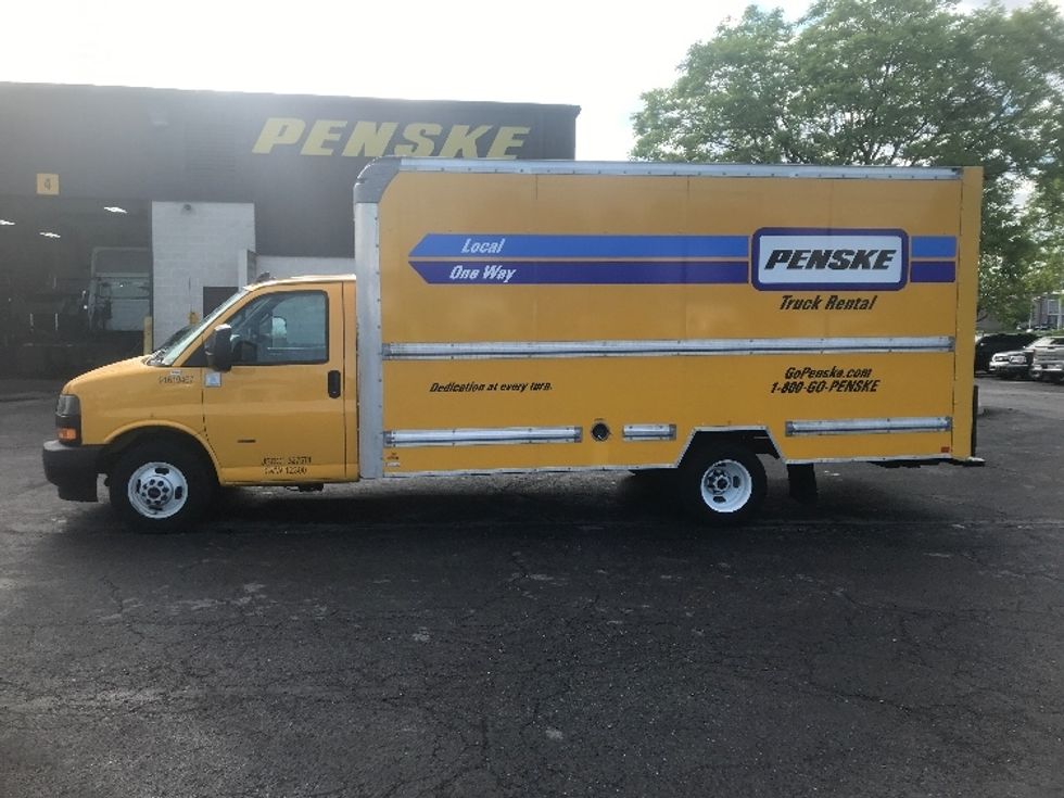 2021 Gmc Savana 3500 Cutaway photo 4
