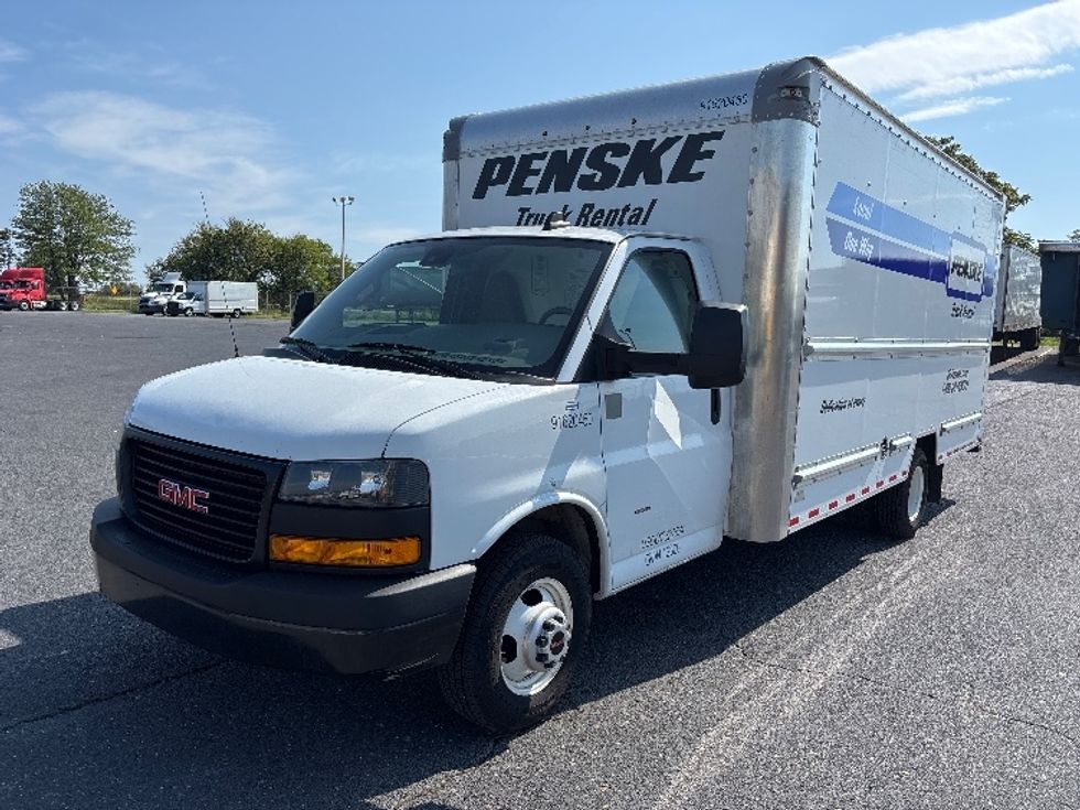 Light Duty Box Truck-Light and Medium Duty Trucks-GMC-2021-Savana G33903-Harrisonburg-VA-82,856\n\t\tmiles-$ 31,000 - Image 3