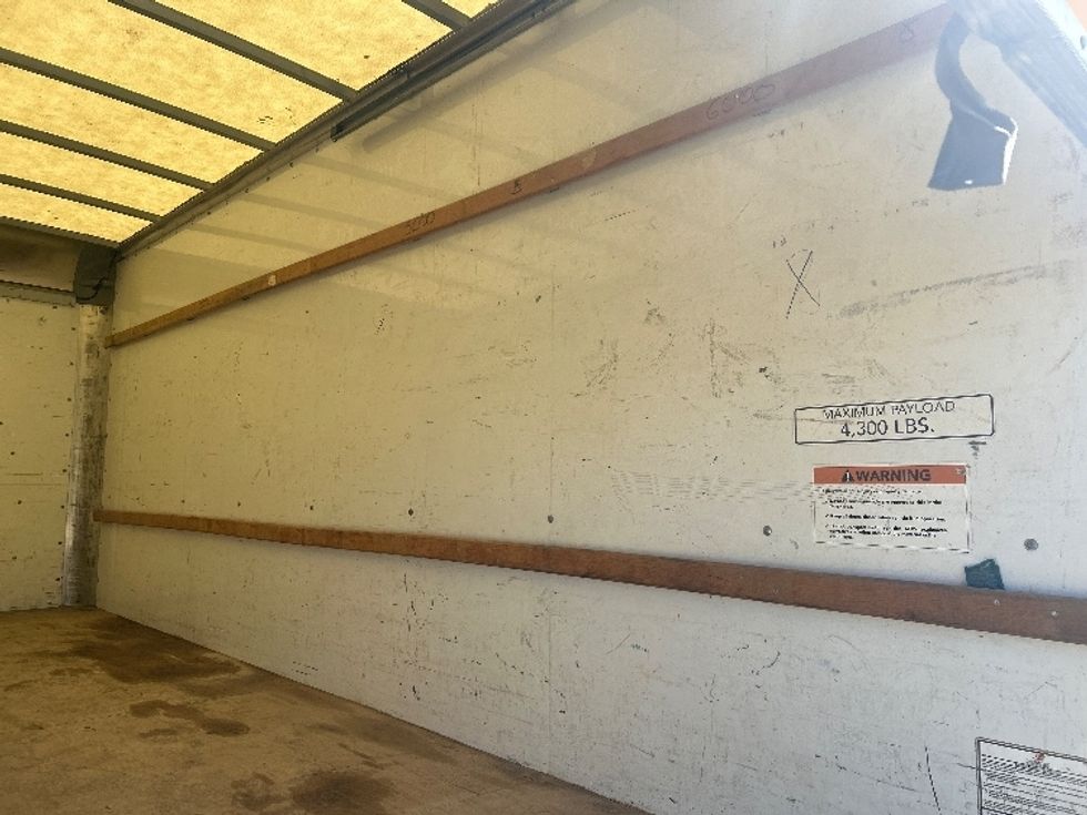 Light Duty Box Truck-Light and Medium Duty Trucks-GMC-2021-Savana G33903-Hattiesburg-MS-104,523\n\t\tmiles-$ 27,250 - Image 12