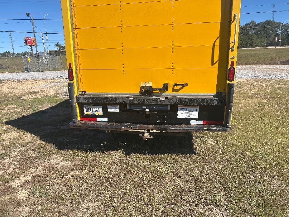 Light Duty Box Truck-Light and Medium Duty Trucks-GMC-2021-Savana G33903-Hattiesburg-MS-104,523\n\t\tmiles-$ 27,250 - Image 9