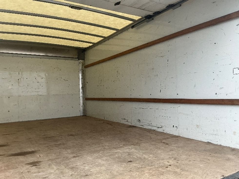 Light Duty Box Truck-Light and Medium Duty Trucks-GMC-2021-Savana G33903-Hattiesburg-MS-113,564\n\t\tmiles-$ 25,000 - Image 12