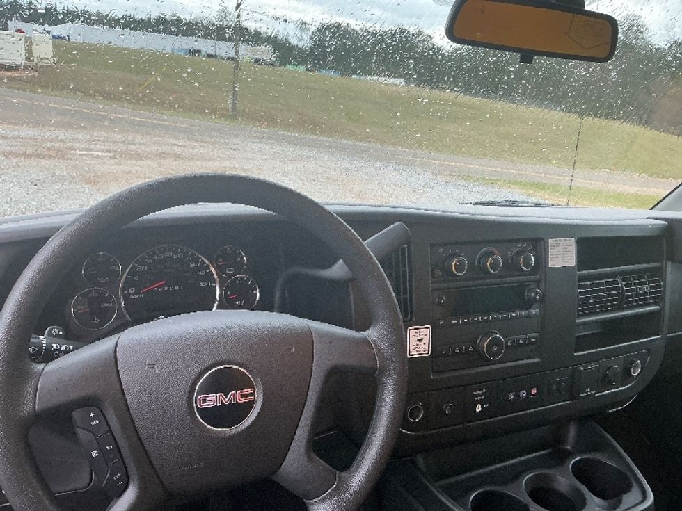 Light Duty Box Truck-Light and Medium Duty Trucks-GMC-2021-Savana G33903-Hattiesburg-MS-113,564\n\t\tmiles-$ 25,000 - Image 18