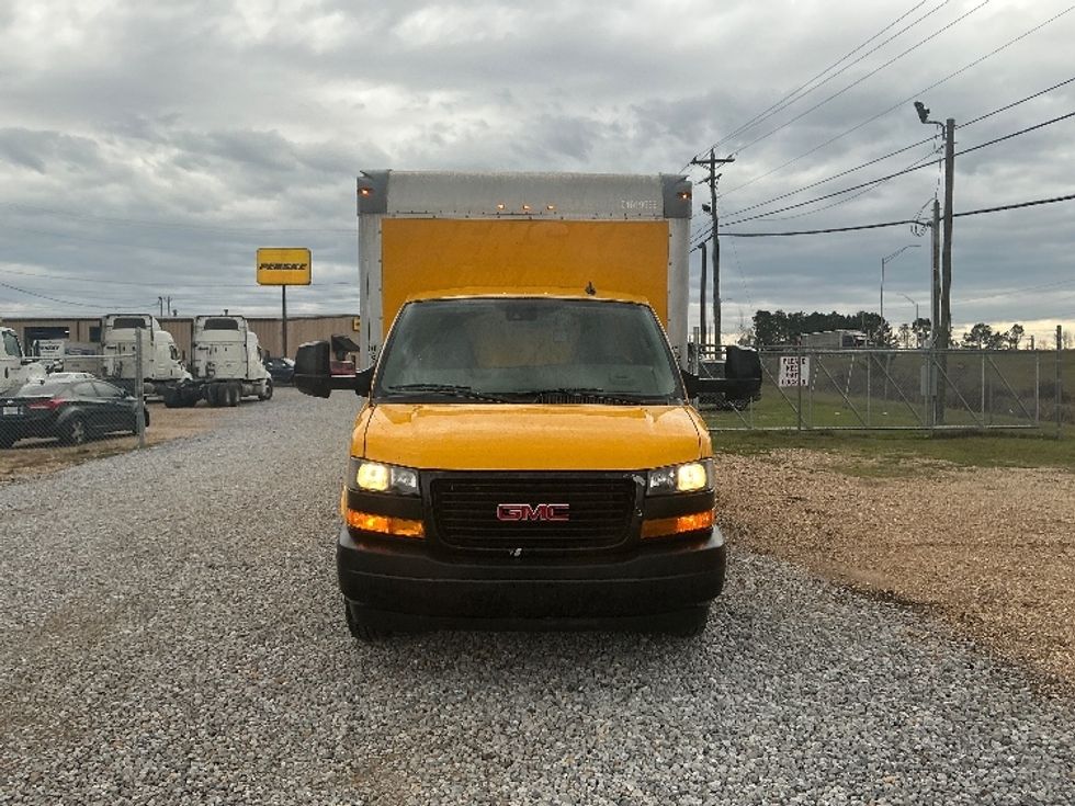 Light Duty Box Truck-Light and Medium Duty Trucks-GMC-2021-Savana G33903-Hattiesburg-MS-113,564\n\t\tmiles-$ 25,000 - Image 2