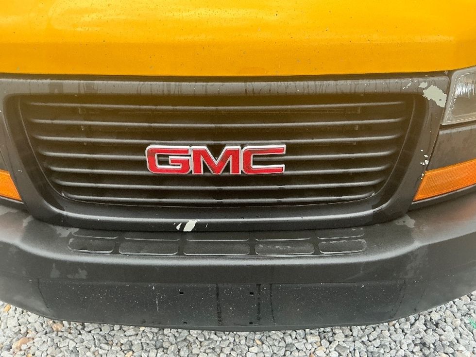 Light Duty Box Truck-Light and Medium Duty Trucks-GMC-2021-Savana G33903-Hattiesburg-MS-113,564\n\t\tmiles-$ 25,000 - Image 25