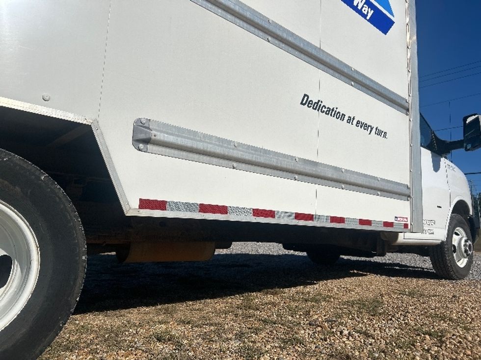 Light Duty Box Truck-Light and Medium Duty Trucks-GMC-2021-Savana G33903-Hattiesburg-MS-115,615\n\t\tmiles-$ 27,500 - Image 13