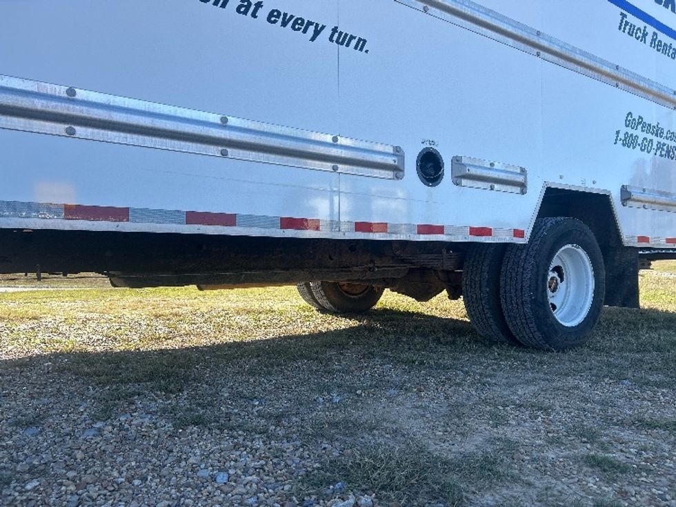Light Duty Box Truck-Light and Medium Duty Trucks-GMC-2021-Savana G33903-Hattiesburg-MS-115,615\n\t\tmiles-$ 27,500 - Image 5