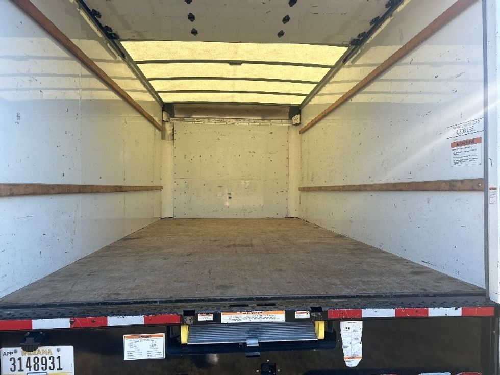 Light Duty Box Truck-Light and Medium Duty Trucks-GMC-2021-Savana G33903-Hattiesburg-MS-115,615\n\t\tmiles-$ 27,500 - Image 9