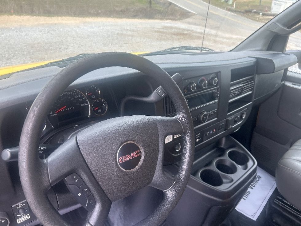 Light Duty Box Truck-Light and Medium Duty Trucks-GMC-2021-Savana G33903-Hattiesburg-MS-91,703\n\t\tmiles-$ 27,250 - Image 18