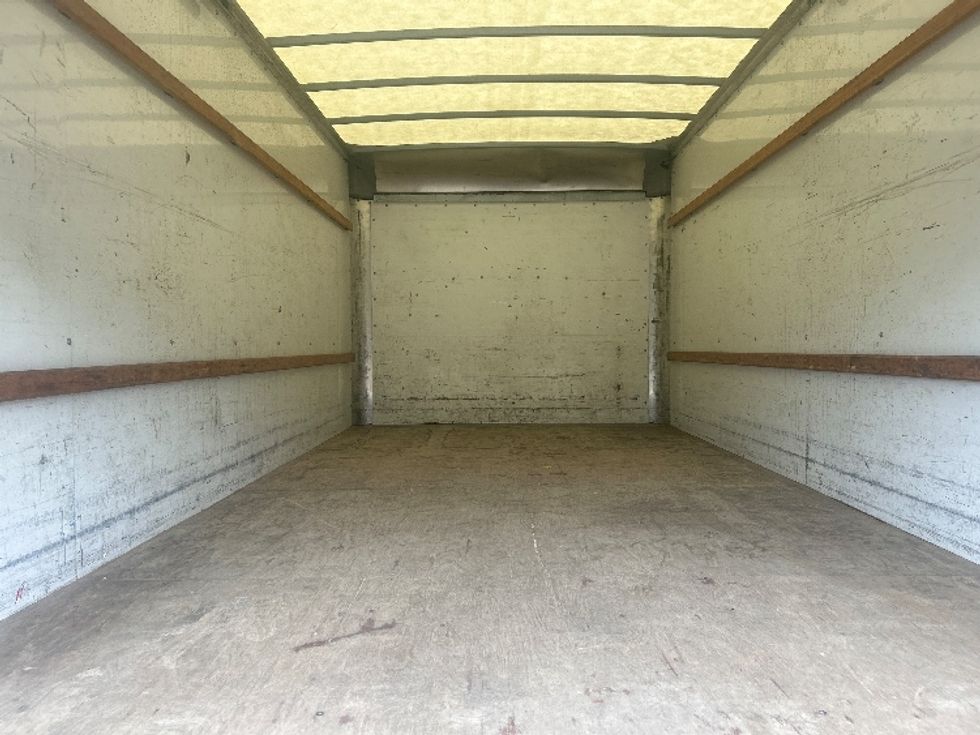 Light Duty Box Truck-Light and Medium Duty Trucks-GMC-2021-Savana G33903-Hattiesburg-MS-91,703\n\t\tmiles-$ 27,250 - Image 8
