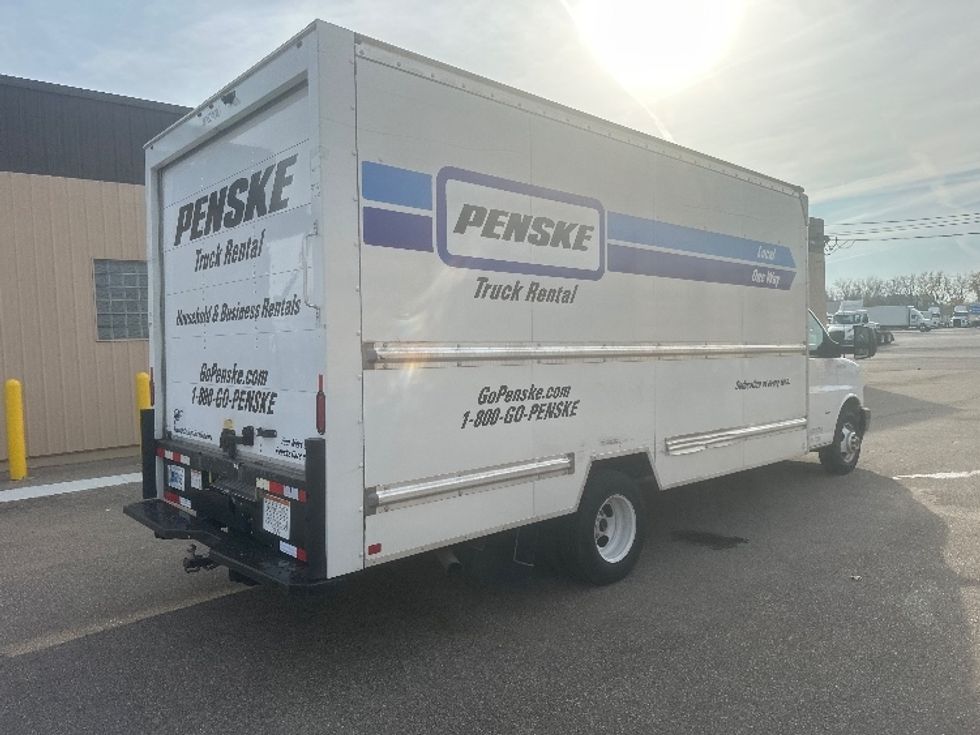 Light Duty Box Truck-Light and Medium Duty Trucks-GMC-2021-Savana G33903-Holland-MI-72,104\n\t\tmiles-$ 32,250 - Image 12