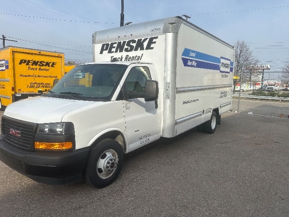 Light Duty Box Truck-Light and Medium Duty Trucks-GMC-2021-Savana G33903-Holland-MI-72,104\n\t\tmiles-$ 32,250 - Image 3