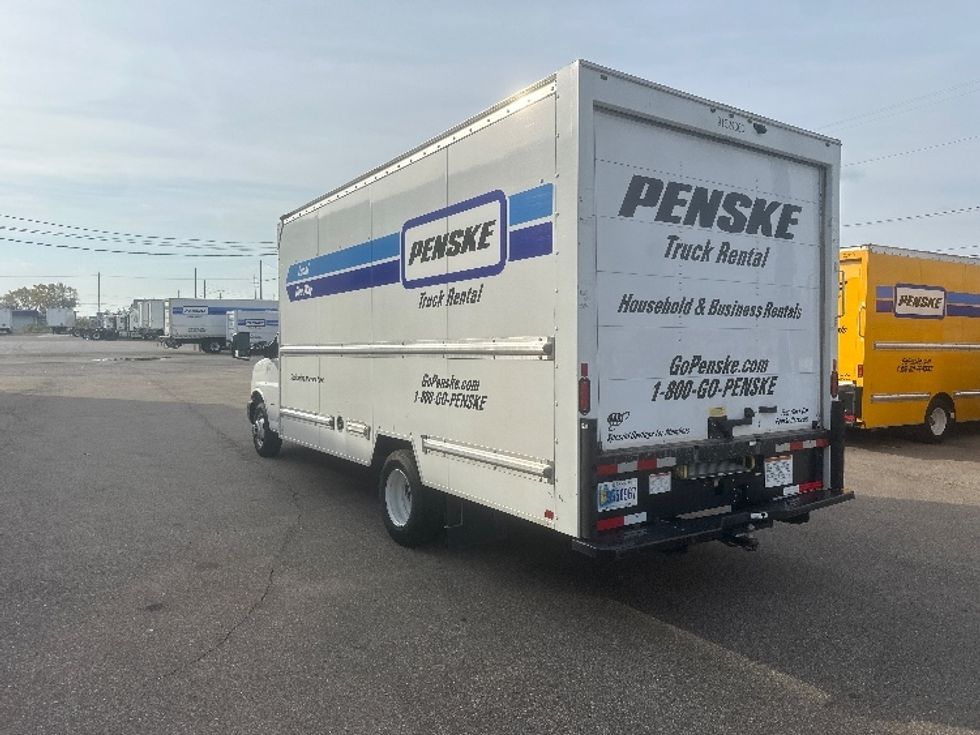 Light Duty Box Truck-Light and Medium Duty Trucks-GMC-2021-Savana G33903-Holland-MI-72,104\n\t\tmiles-$ 32,250 - Image 6