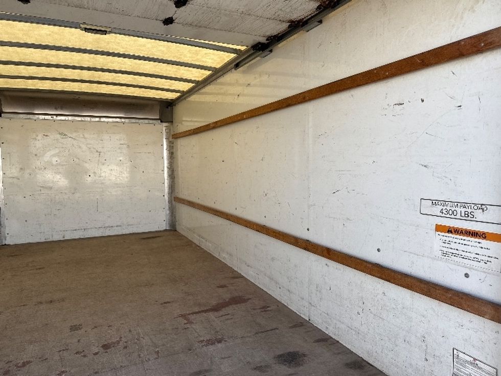 Light Duty Box Truck-Light and Medium Duty Trucks-GMC-2021-Savana G33903-Holland-MI-89,670\n\t\tmiles-$ 26,000 - Image 12
