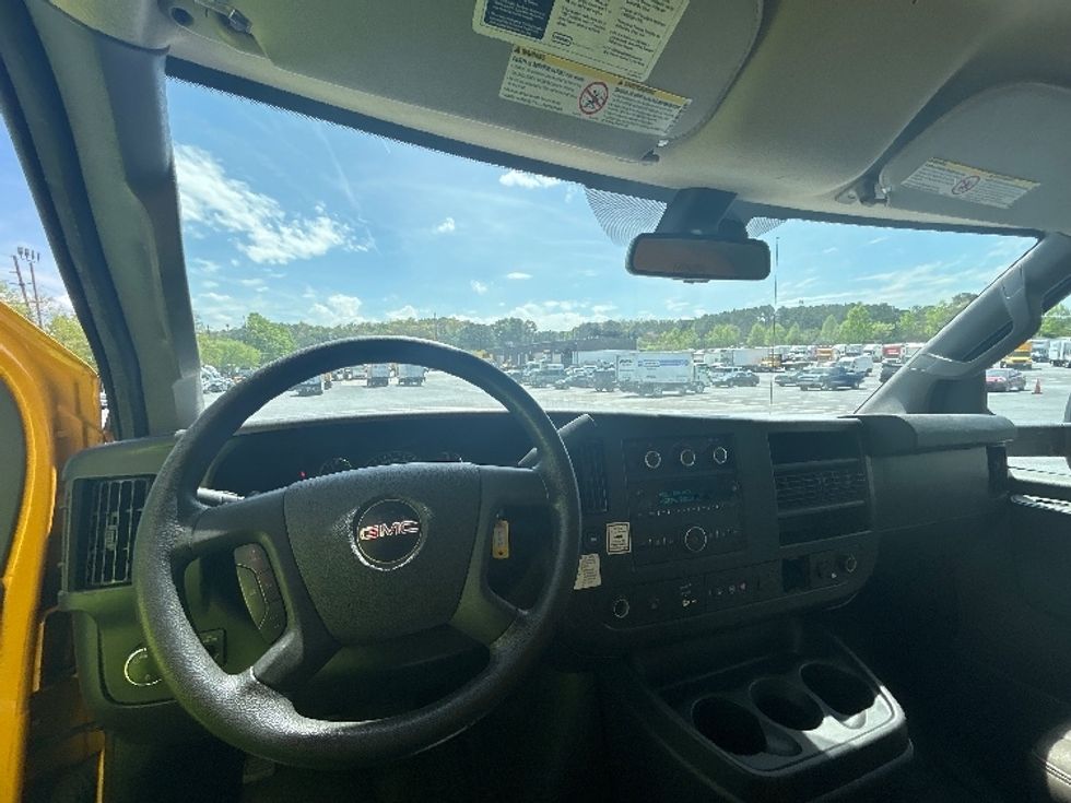 Light Duty Box Truck-Light and Medium Duty Trucks-GMC-2021-Savana G33903-Homewood-AL-128,664\n\t\tmiles-$ 24,500 - Image 17