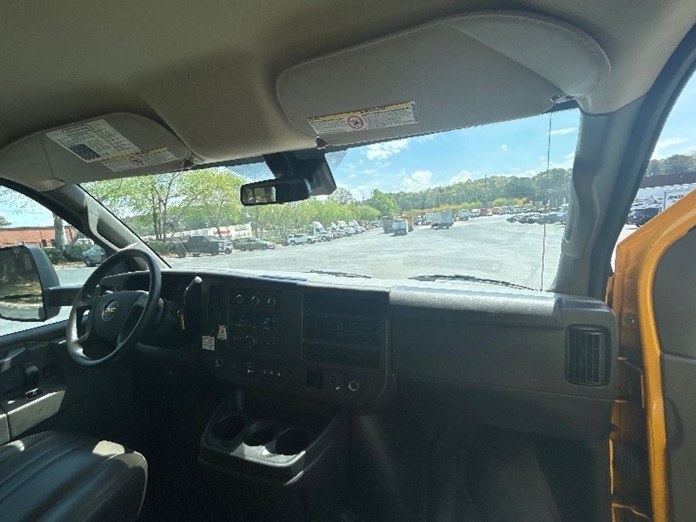 Light Duty Box Truck-Light and Medium Duty Trucks-GMC-2021-Savana G33903-Homewood-AL-128,664\n\t\tmiles-$ 24,500 - Image 20