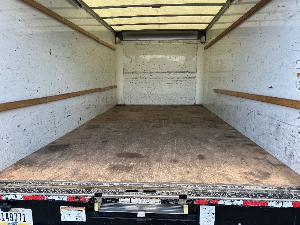 Light Duty Box Truck-Light and Medium Duty Trucks-GMC-2021-Savana G33903-Homewood-AL-85,570\n\t\tmiles-$ 30,500 - Image 10