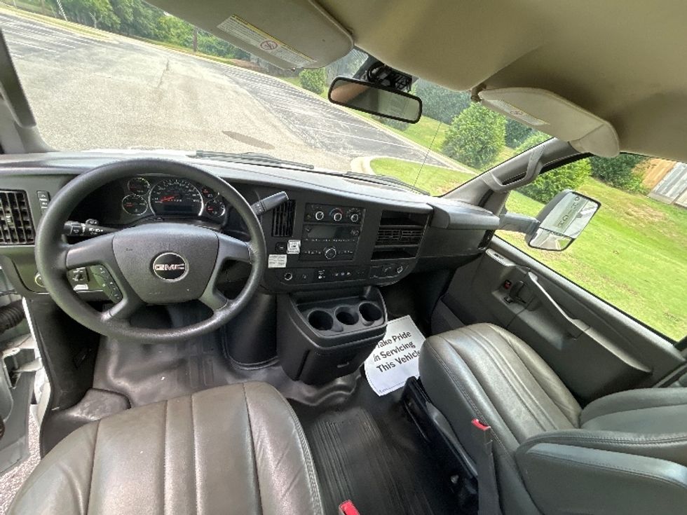 Light Duty Box Truck-Light and Medium Duty Trucks-GMC-2021-Savana G33903-Homewood-AL-85,570\n\t\tmiles-$ 30,500 - Image 18