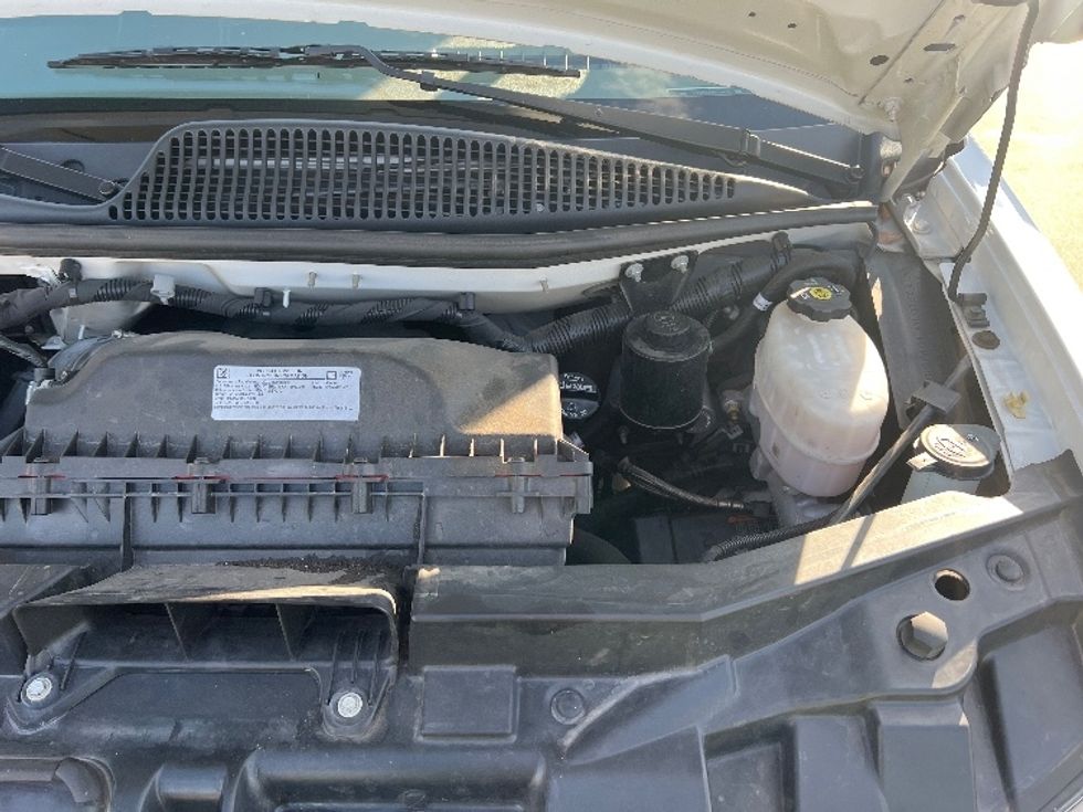 Light Duty Box Truck-Light and Medium Duty Trucks-GMC-2021-Savana G33903-Houston-TX-102,462\n\t\tmiles-$ 29,000 - Image 24