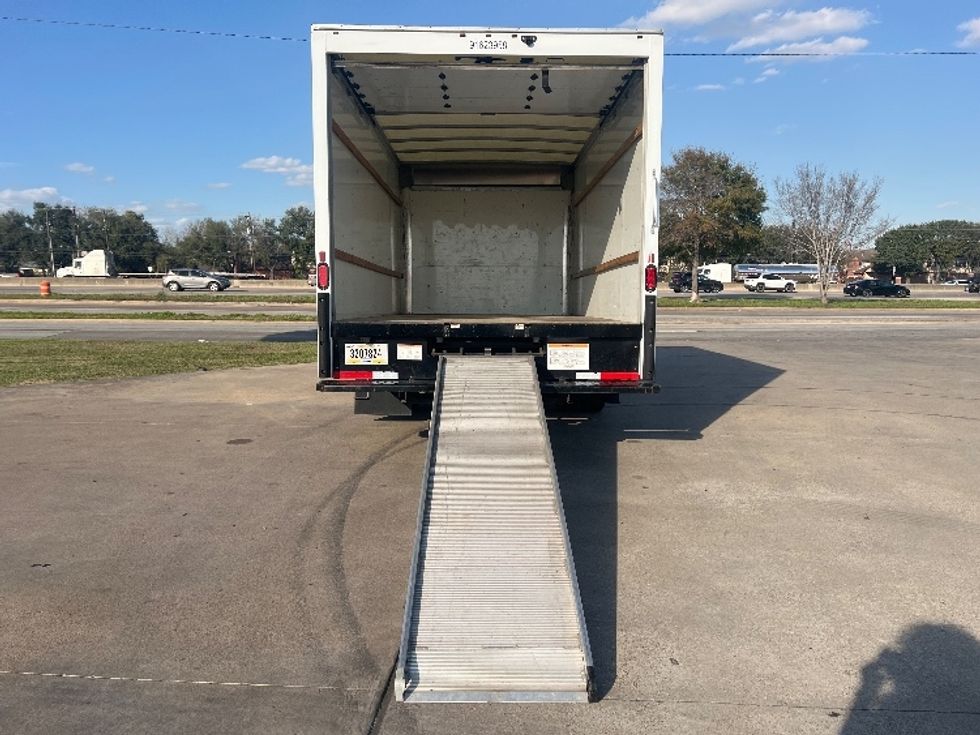 Light Duty Box Truck-Light and Medium Duty Trucks-GMC-2021-Savana G33903-Houston-TX-102,462\n\t\tmiles-$ 29,000 - Image 9