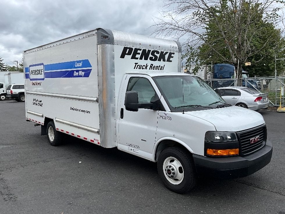 Light Duty Box Truck-Light and Medium Duty Trucks-GMC-2021-Savana G33903-Houston-TX-105,310\n\t\tmiles-$ 29,500 - Image 1