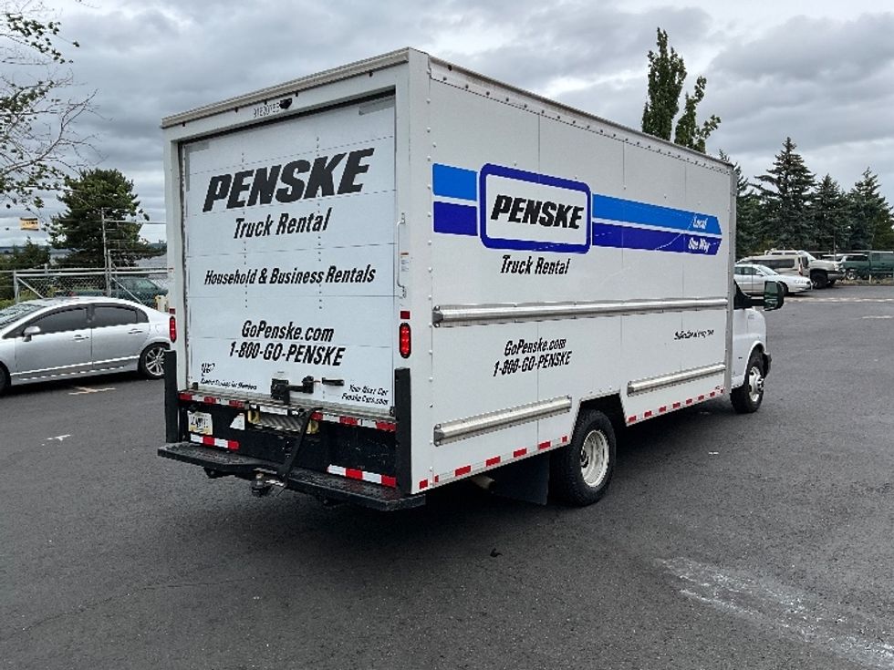 Light Duty Box Truck-Light and Medium Duty Trucks-GMC-2021-Savana G33903-Houston-TX-105,310\n\t\tmiles-$ 29,500 - Image 13