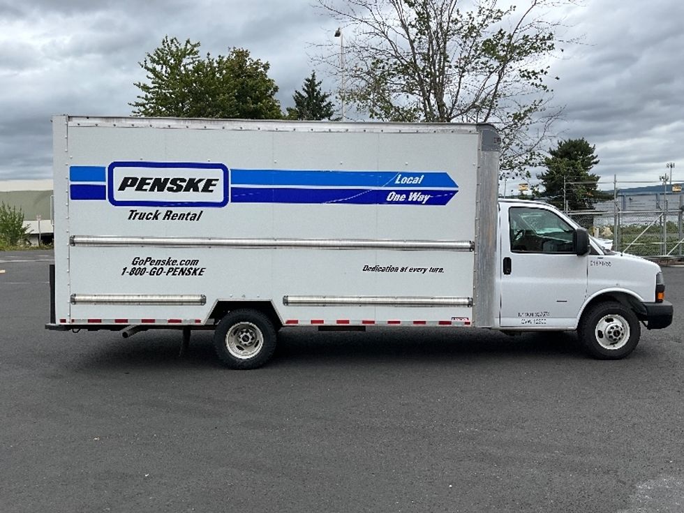 Light Duty Box Truck-Light and Medium Duty Trucks-GMC-2021-Savana G33903-Houston-TX-105,310\n\t\tmiles-$ 29,500 - Image 15