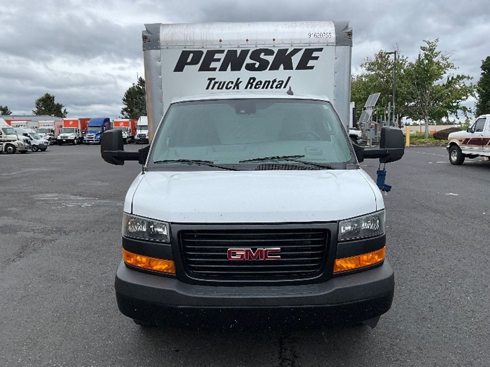 Light Duty Box Truck-Light and Medium Duty Trucks-GMC-2021-Savana G33903-Houston-TX-105,310\n\t\tmiles-$ 29,500 - Image 2
