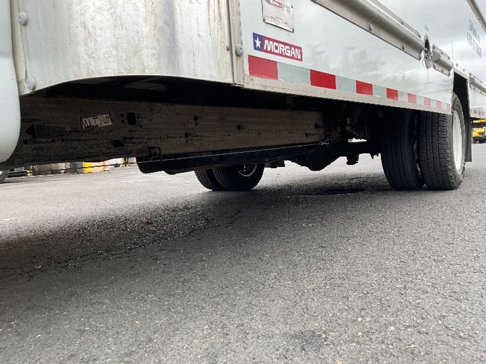 Light Duty Box Truck-Light and Medium Duty Trucks-GMC-2021-Savana G33903-Houston-TX-105,310\n\t\tmiles-$ 29,500 - Image 5